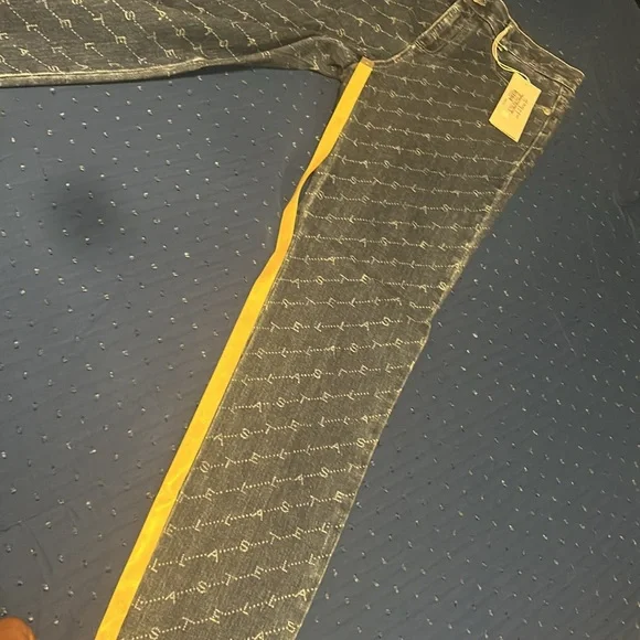 Stella McCartney Denim Skinny Jeans  with Logo. - Picture 7 of 7